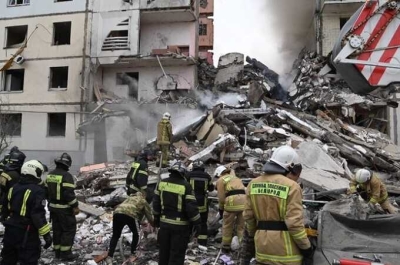 При повторном обрушении в Белгороде пострадали три спасателя
