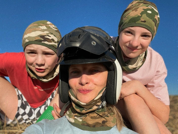 «Мы вместе справляемся со всем»: Вилкова об отношениях с мужем после выхода с режиссёром Джунковским