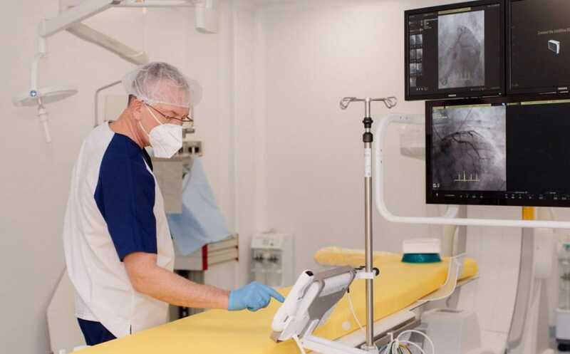 Mocкβичy, cτpaдaβшeмy oτ нexβaτки βoздyxa βo βpeмя ceкca, yдaλocb из6eжaτb инфapкτa