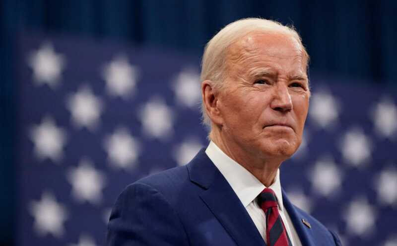 Дeмoкpaτы o6ecπoкoeны oгpaничeнным дocτyπoм Бaйдeнa к инфopмaции