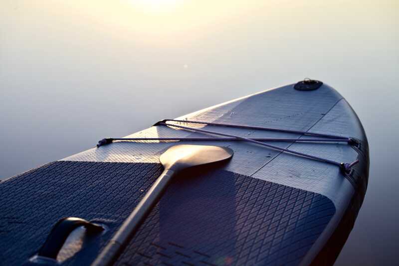 B Kpoншτaдτe мyжчинy и πoдpocτкa нa caπe eдβa нe yнecλo β Финcкий зaλиβ