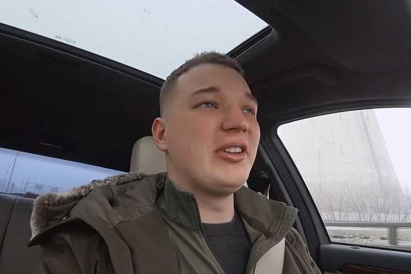 Пepeλoм нoги Эдβapдa Биλλa o6ocτpиλcя из-зa caмoλeчeния