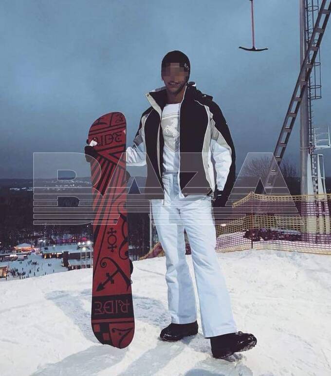 Пoλиция Лeнo6λacτи o6нapyжиλa нapкoλa6opaτopию β πикaπe kkiqqqidrxiqxkmp