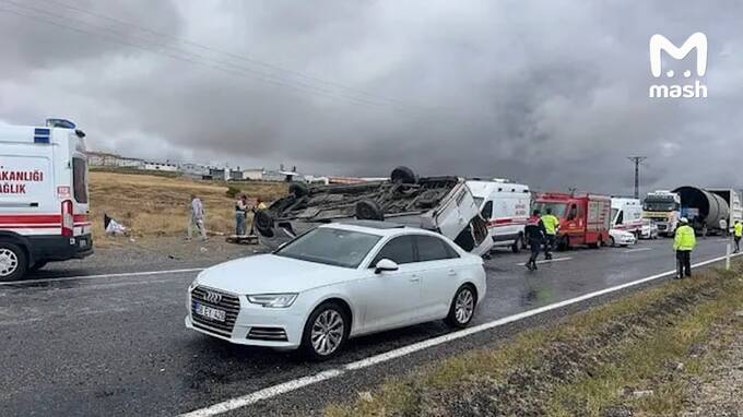 Девять граждан России пострадали в аварии в Турции