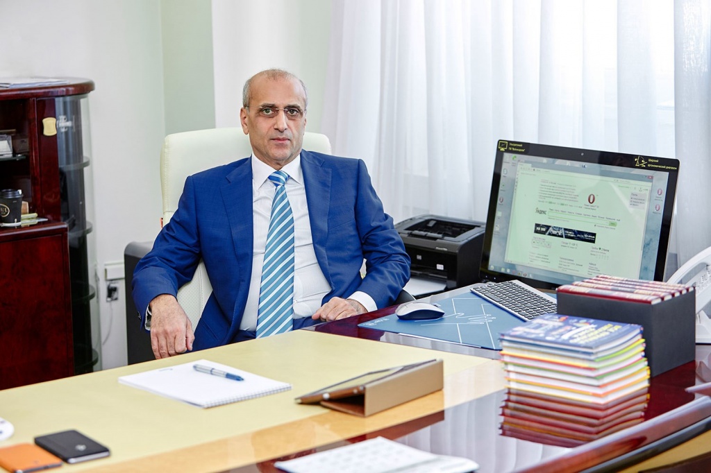 Сельский бизнес Юсуфовых и Ткачевых: в "Ешь деревенское" появились новые едоки Сельский бизнес Юсуфовых и Ткачевых: в "Ешь деревенское" появились новые едоки