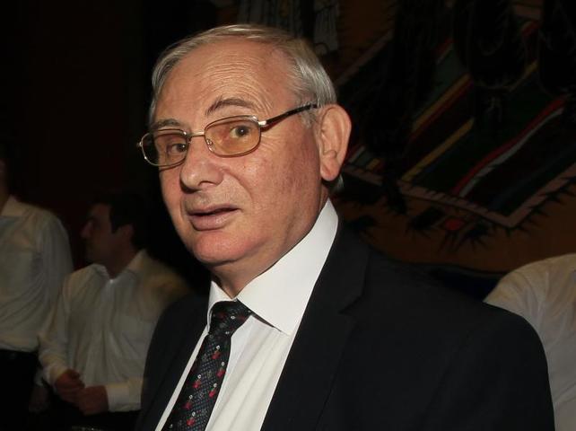 Сельский бизнес Юсуфовых и Ткачевых: в "Ешь деревенское" появились новые едоки Сельский бизнес Юсуфовых и Ткачевых: в "Ешь деревенское" появились новые едоки