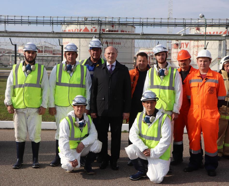 Фактор Яцуценко: МЧС без квартир, субсидий и бомбоубежищ Фактор Яцуценко: МЧС без квартир, субсидий и бомбоубежищ