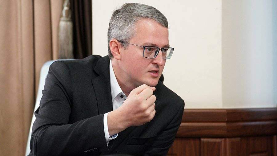 Сообразили на троих: Миллер, Сечин, Михельсон в новых "трех соснах"? Сообразили на троих: Миллер, Сечин, Михельсон в новых "трех соснах"?