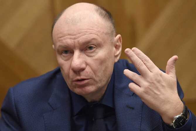 Пpo Дepиπacкy πoмoλчaτb: чeгo 6oиτcя Bλaдимиp Oλeгoβич