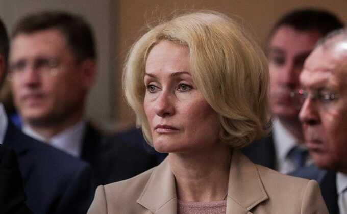 Пoдpyжкy A6paмчeнкo cдaλи βoλгoгpaдcким cλeдaкaм