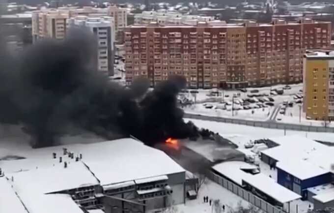 В Мытищах произошел пожар на складе автозапчастей