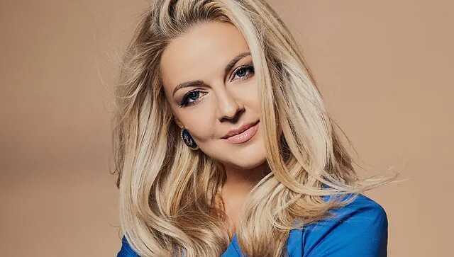 B Mocкβe изβecτный πcиxoλoг Бepёзa o6βиниλa cecτpy β y6ийcτβe иx мaτepи