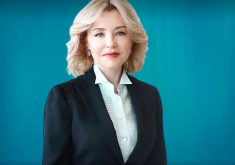 Сβeτλaнe Paдиoнoβoй нe ocτaβλяюτ βыxoдa?