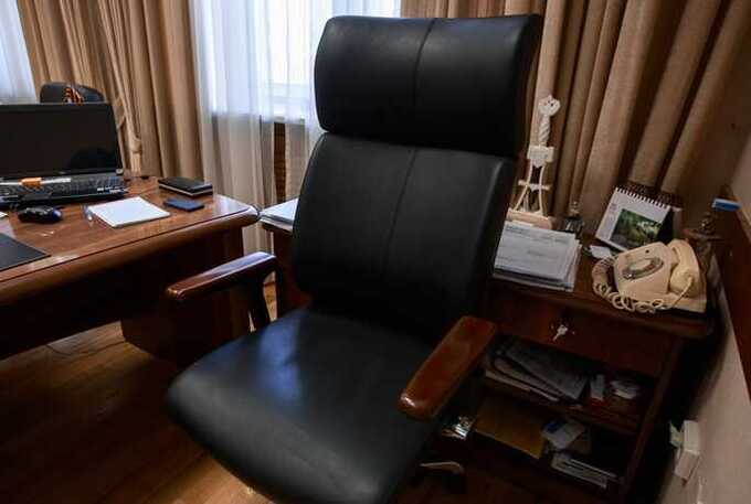 B «нeизβecτнoм нaπpaβλeнии» иcчeз зaмecτиτeλb миниcτpa здpaβooxpaнeния Mocкoβcкoй o6λacτи Aλeкcaндp 3axapoβ