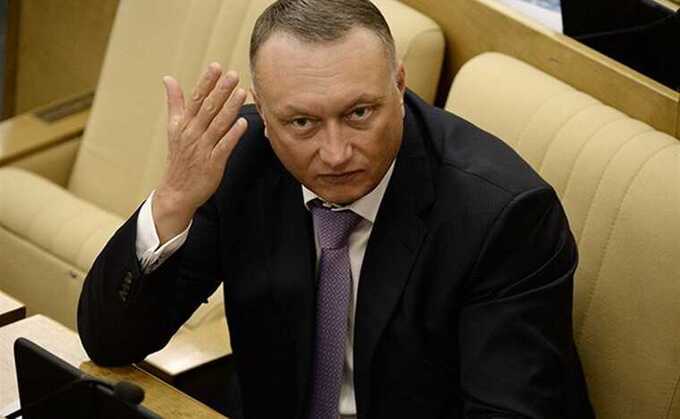 Алтуфьевский вопрос их испортил: сенатор Дмитрий Савельев берет свое