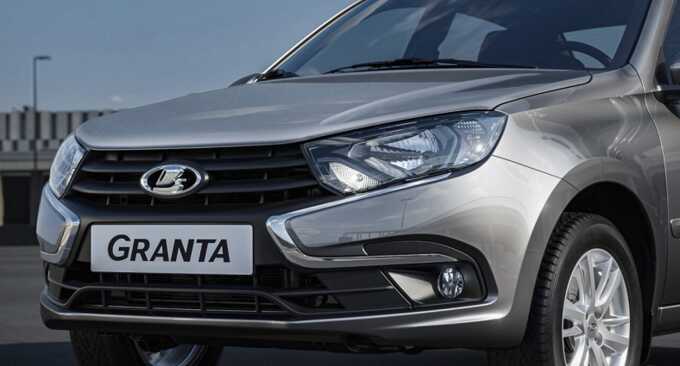 Жители Чертаново обнаружили во дворе более 10 автомобилей Лада Гранта без номерных знаков