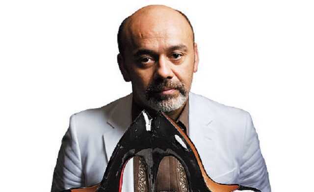 Вдохновили женщины: Кристиан Лубутен выпустил коллекцию стульев на шпильке