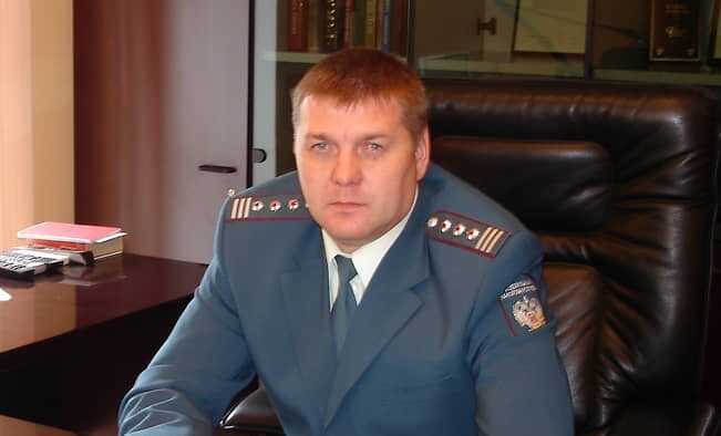 Налог по-свойски: кто покрывает Логинова?