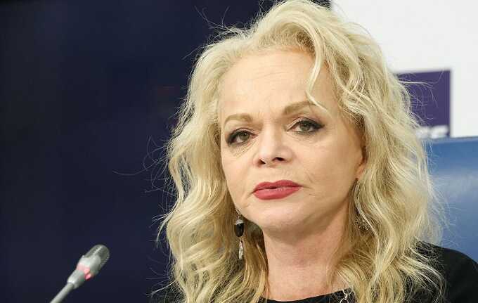 Долина откровенно поделилась опытом столкновения с мошенниками