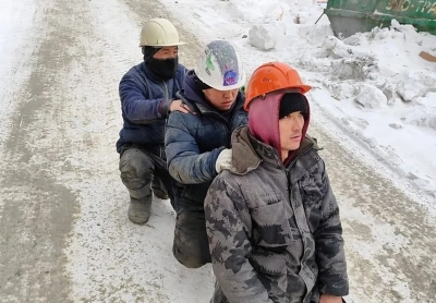 МИД Кыргызстана потребовал от властей РФ провести проверку действий екатеринбуржских правоохранителей, заставивших мигрантов ходить гуськом