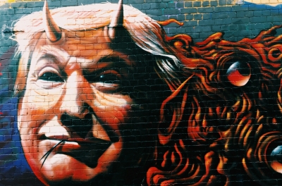 Трамп поднял пошлину для Китая до 125% и ввел 90-дневную паузу для стран, не ответивших на пошлины