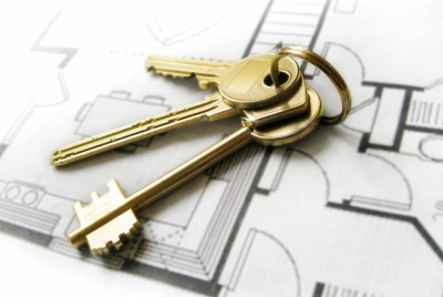 Чем выше ставка ЦБ, тем дешевле жилье: что будет с ценами на недвижимость в 2025 году