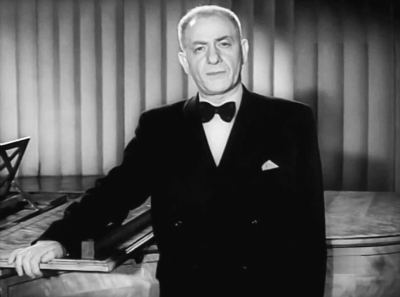 Московский некрополь. Главный идеолог СССР, забытая женщина-кинорежиссер и другие замечательные люди родившиеся 21 ноября