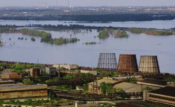 В Волгограде смирились с морем химикатов посреди города