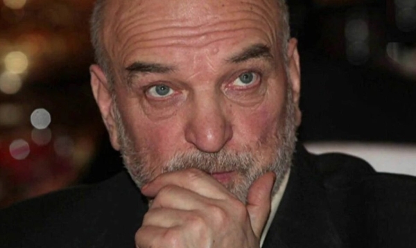 15 лет ему не давали ролей, а играя Распутина, он заработал рубец на сердце и биполярное расстройство. Судьба актера Алексея Петренко