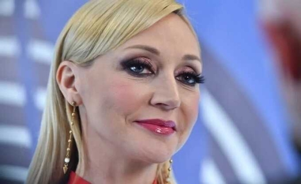 Оголившаяся Орбакайте замечена в ночном клубе в компании чужих мужиков: шок