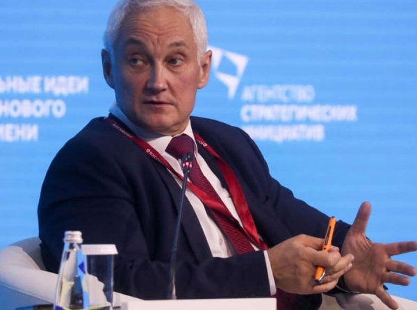 Семейный тыл министра обороны