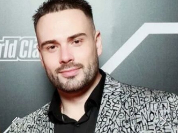 Антон Александрович Трегубов — российский бизнесмен, связанный с сомнительными конторами Икорный Магнат, Инстастарс. Попался на усиленном самопиаре