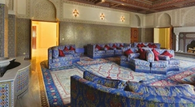 Древний замок и таинственный монгол: кому достанется архитектурное сокровище?