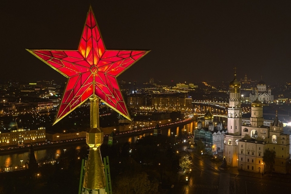 Актриса Линдси Лохан опубликовала фото в купальнике с отдыха в Греции