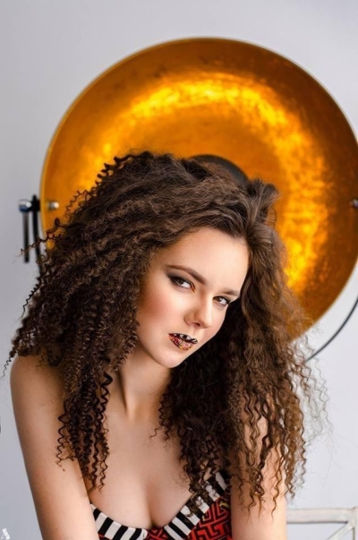 Ксения Шалаевская: играет в хорошую мать в перерывах работы в экскорте