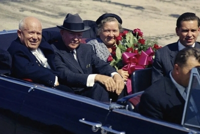 Нина Кухарчук-Хрущева - «матушка» СССР: что после встречи с ней сказали Дэвид Рокфеллер и Жаклин Кеннеди