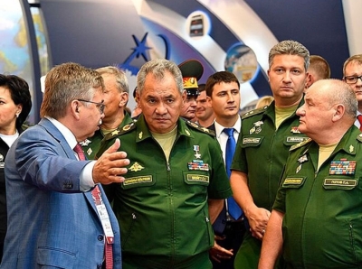 Россия оказалась на грани гражданской войны из-за борьбы спецслужб и предательства союзников