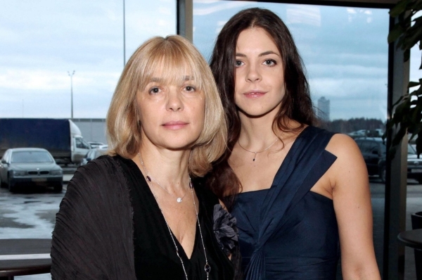 «Какие красивые»: дочь Веры Глаголевой второй раз вышла замуж