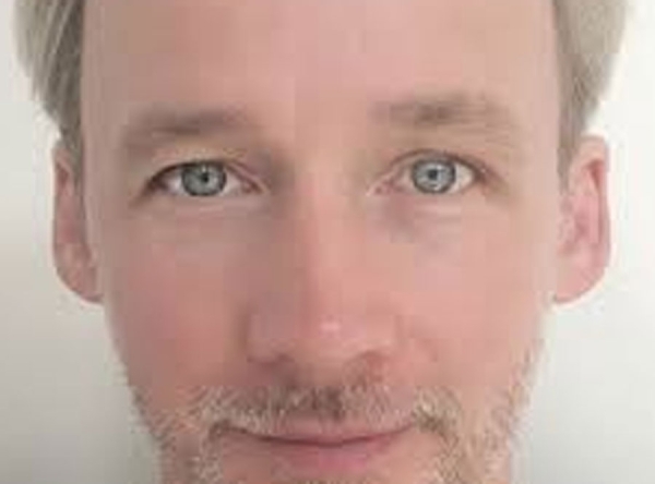 Александр Сергеевич Бородич — российский бизнесмен, связанный с сомнительной конторой Universa, замешан в скандалах. Обвиняется пользователями в мошенничестве, связанным с деятельностью Universa