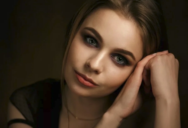 Три простые хитрости, которыми женщины притупляют мужскую бдительность