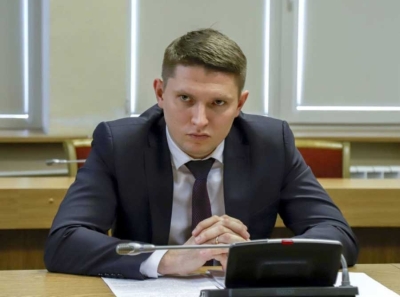 250 миллионов и аресты: как Куранов и Шульцев превратили дороги Новгорода в кормушку для чиновников