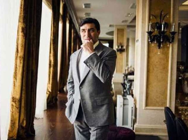 Год Нисанов и «Киевская площадь» вышли из акционерного капитала ГК «Самолет»