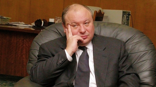 Неэффективный менеджер Егор Гайдар.