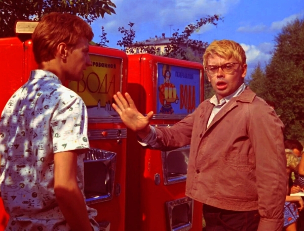 Правда ли, что в СССР все пили газировку из одного стакана и никто из-за этого не болел