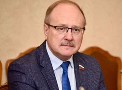 Иконников в СИЗО: как сенатор пытается защитить своего друга, обвиняемого в хищениях