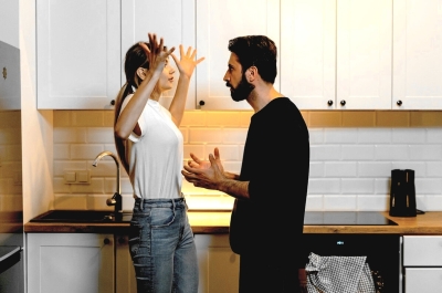 Она написала заявление в полицию