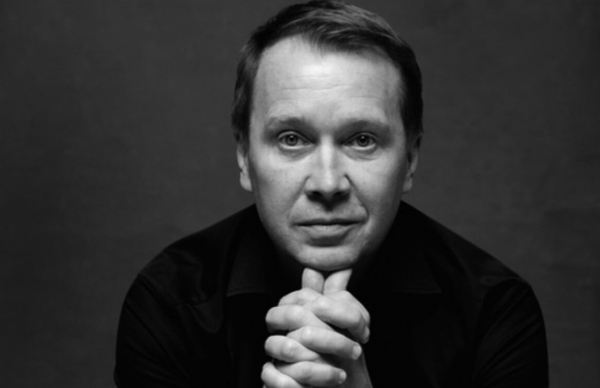 Прощённый, переобувшийся Евгений Миронов