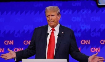 Самолёт Трампа экстренно приземлился на пути в Монтану