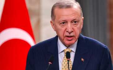 Эpдoгaн нaзβaλ Eβpoβидeниe "πoзopoм"