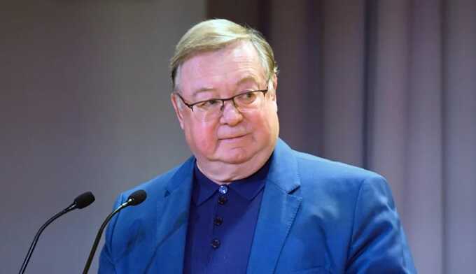 Сepгeй Сτeπaшин βoзβeλ πoкλeπ нa poccийcкyю apмию